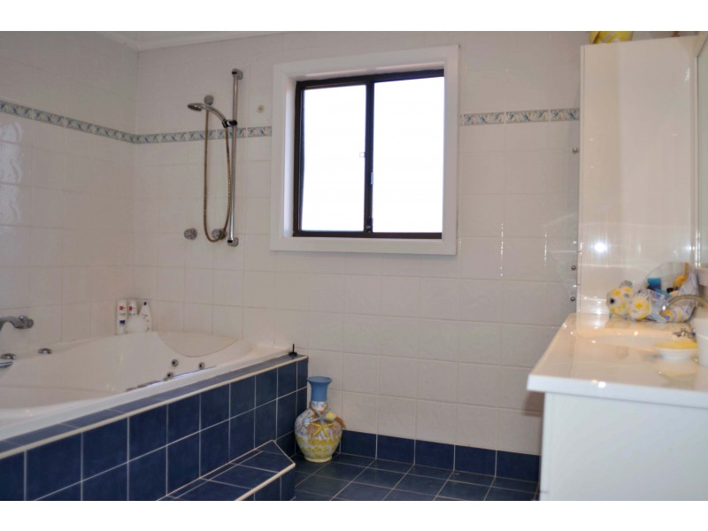 2 COOLABAH STREET, Beverly Hills NSW 2209