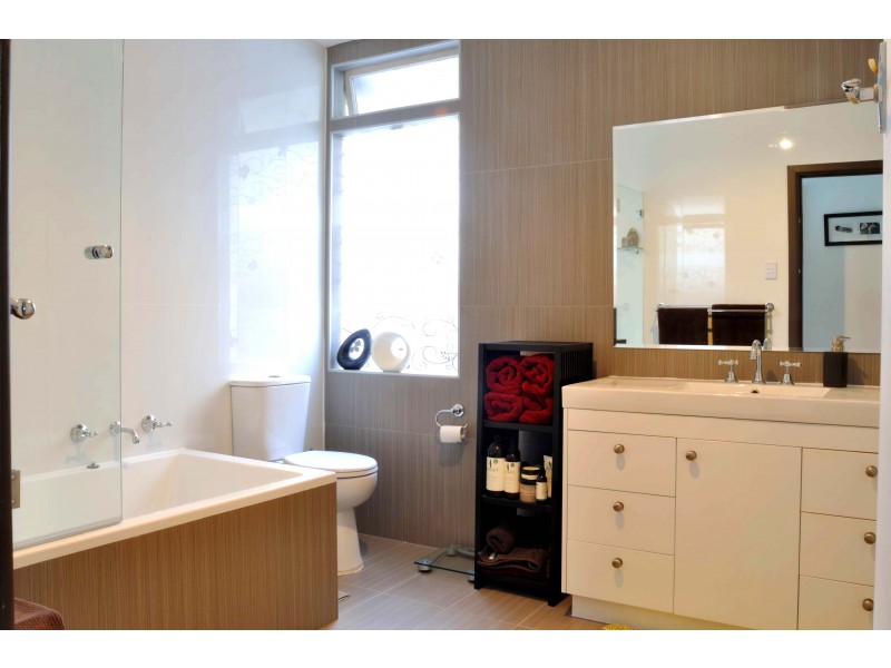 12 Sandra Crescent, Roselands NSW 2196