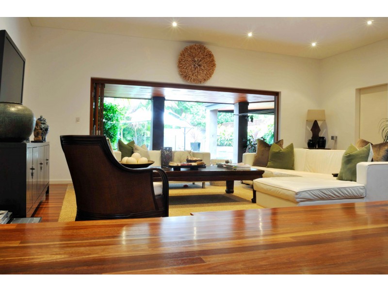 15 Milford Road, Peakhurst NSW 2210