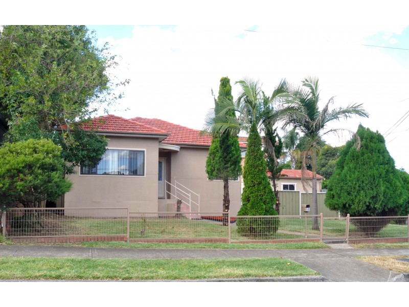 58 Bonds Road, Roselands NSW 2196