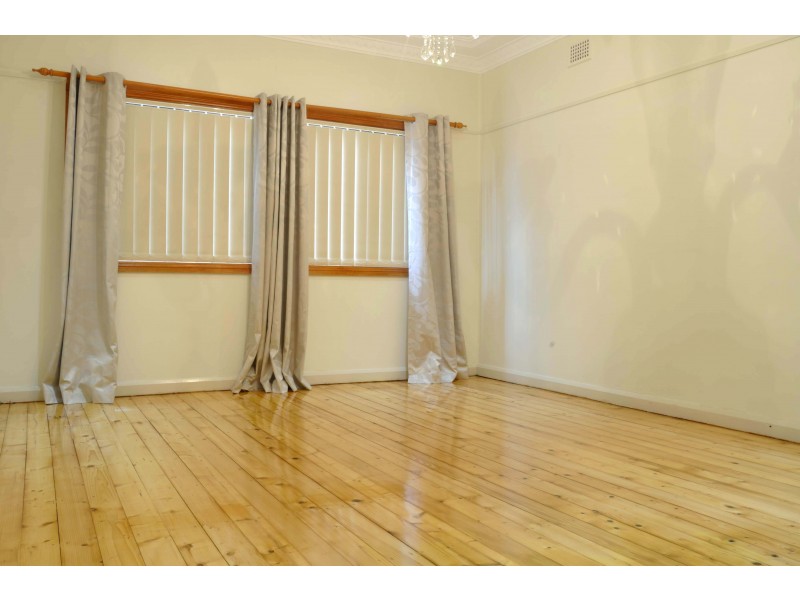 58 Bonds Road, Roselands NSW 2196