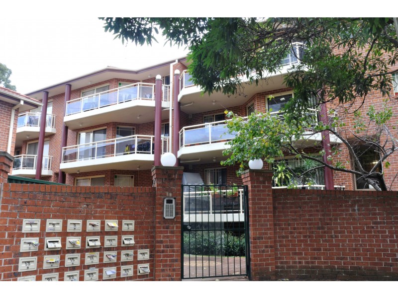15/1-5 Hampden Street, Beverly Hills NSW 2209