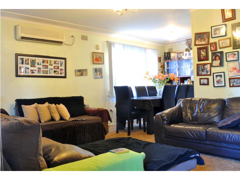 1 CRIPPS AVE, Kingsgrove NSW 2208