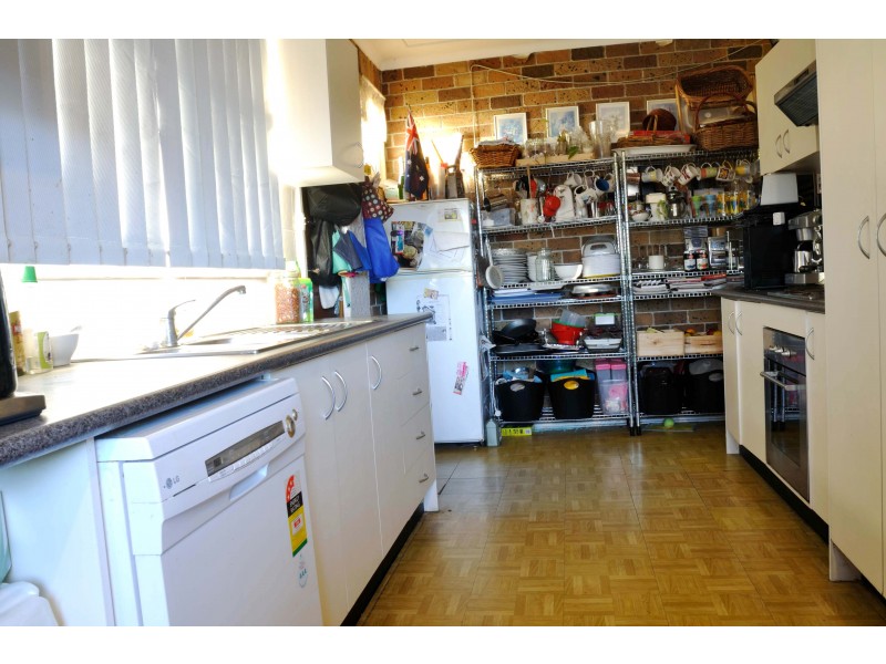 1 CRIPPS AVE, Kingsgrove NSW 2208