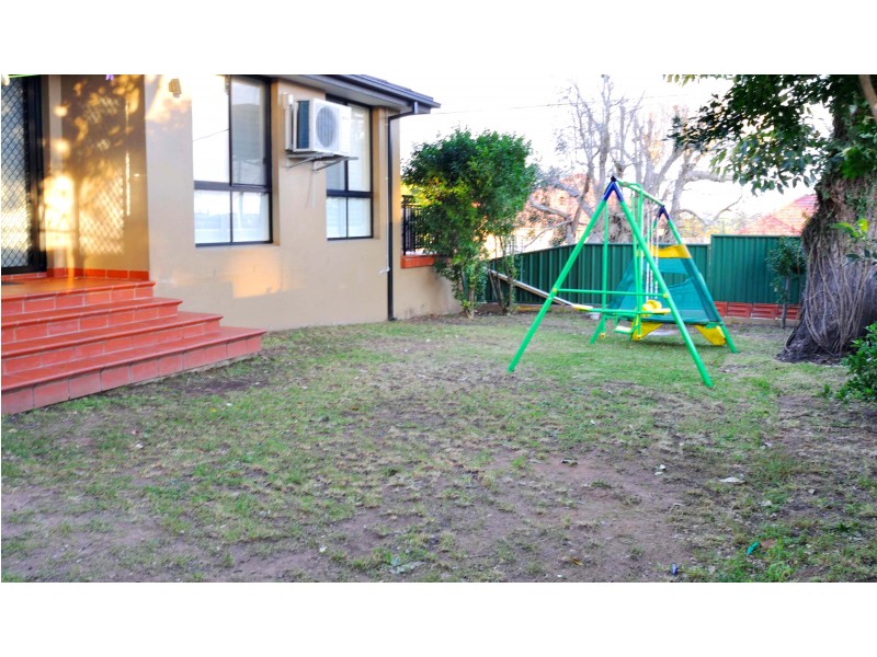 139 MOOREFIELDS ROAD, Roselands NSW 2196