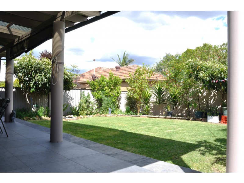 23 Chick St, Roselands NSW 2196