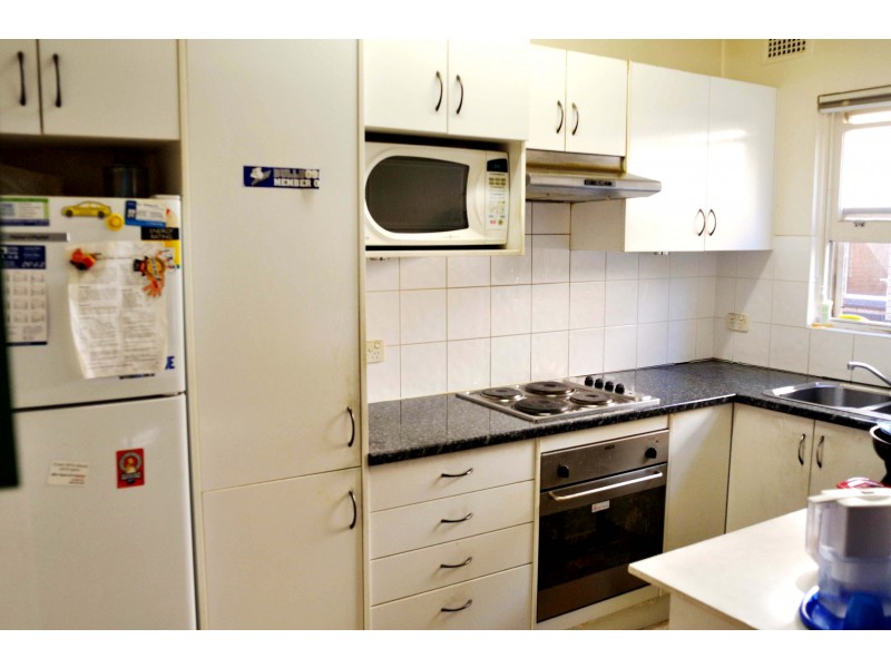6/5 SEVENTH AVE, Campsie NSW 2194