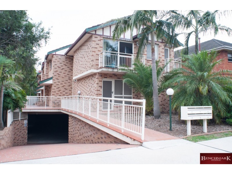 4/13 Graham Road, Narwee NSW 2209