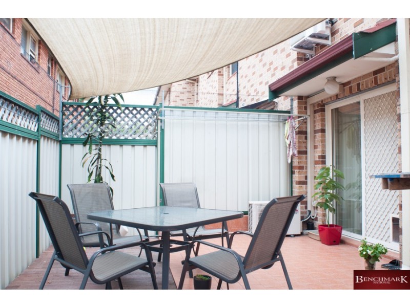 4/13 Graham Road, Narwee NSW 2209