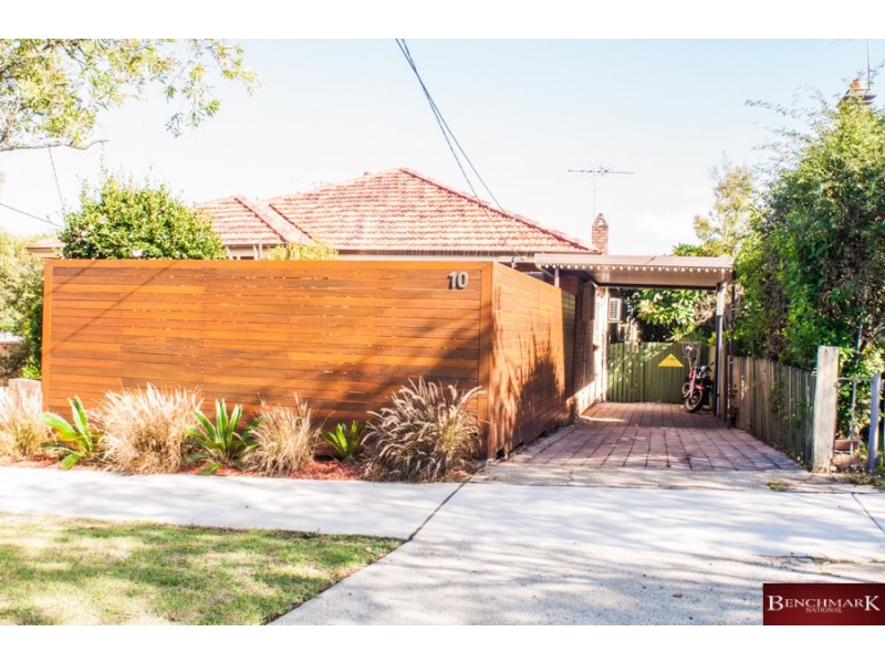 10 ROSTROV STREET, Penshurst NSW 2222