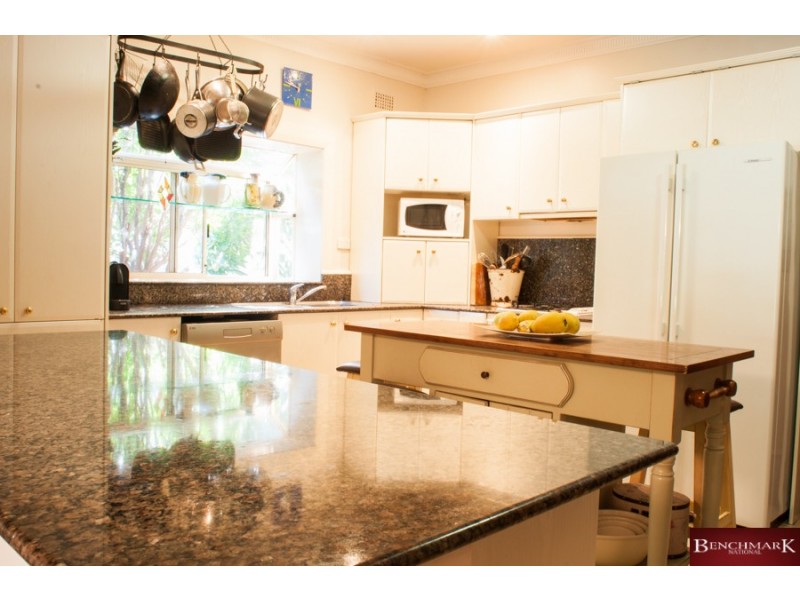 10 ROSTROV STREET, Penshurst NSW 2222