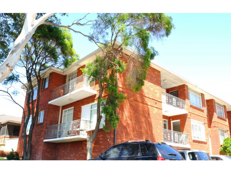 1/379 King Georges Road, Beverly Hills NSW 2209