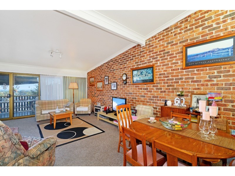 15 Highland Ave, Roselands NSW 2196