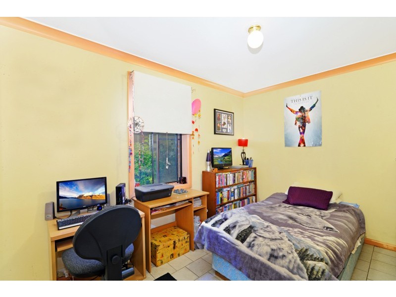 15 Highland Ave, Roselands NSW 2196