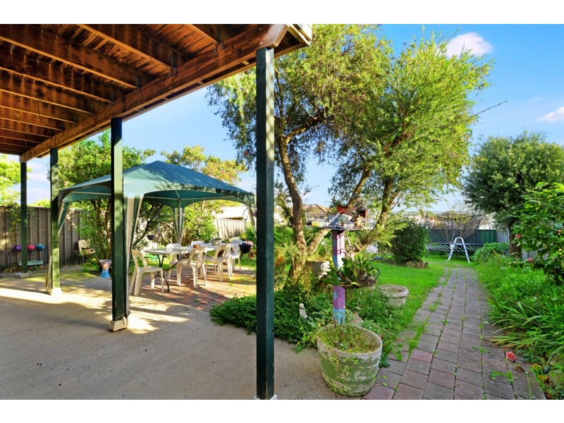 15 Highland Ave, Roselands NSW 2196