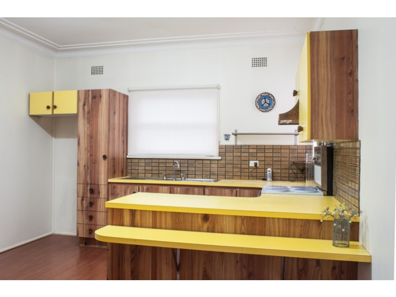 7 Wyleena Place, Punchbowl NSW 2196