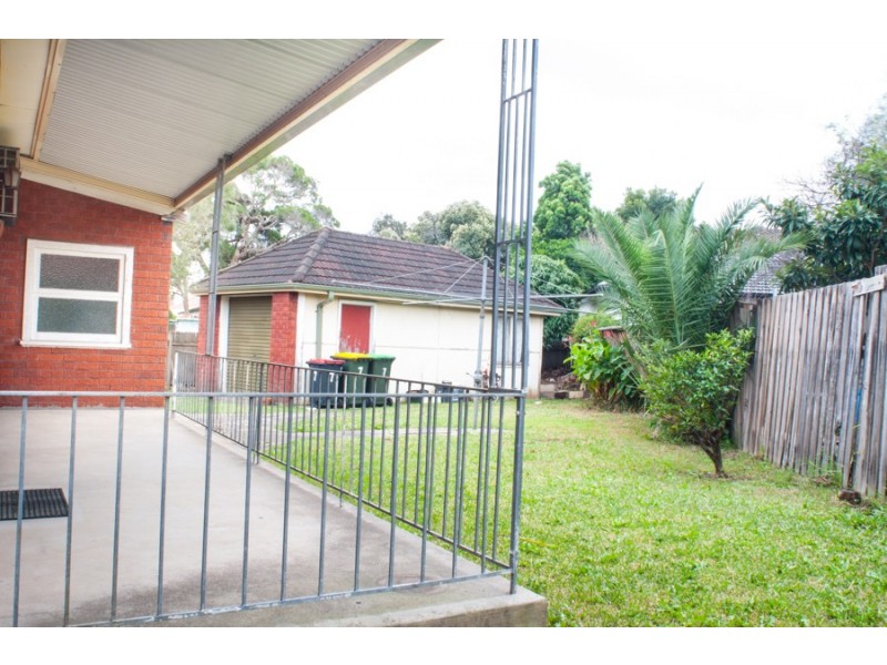 7 Wyleena Place, Punchbowl NSW 2196