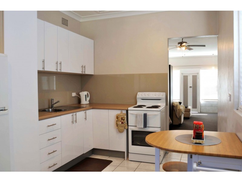 1082 Canterbury Road, Roselands NSW 2196