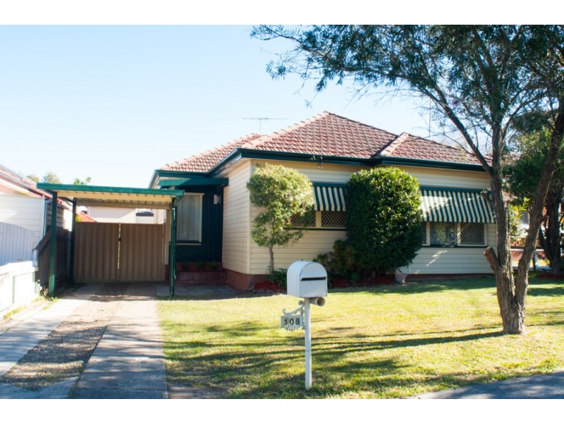 108 Karne St, Roselands NSW 2196