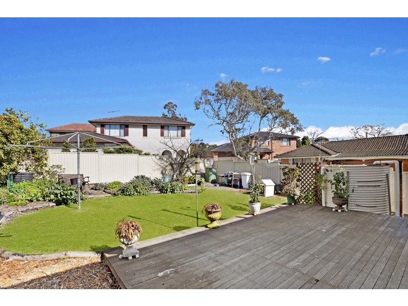 111 Stoddart St, Roselands NSW 2196