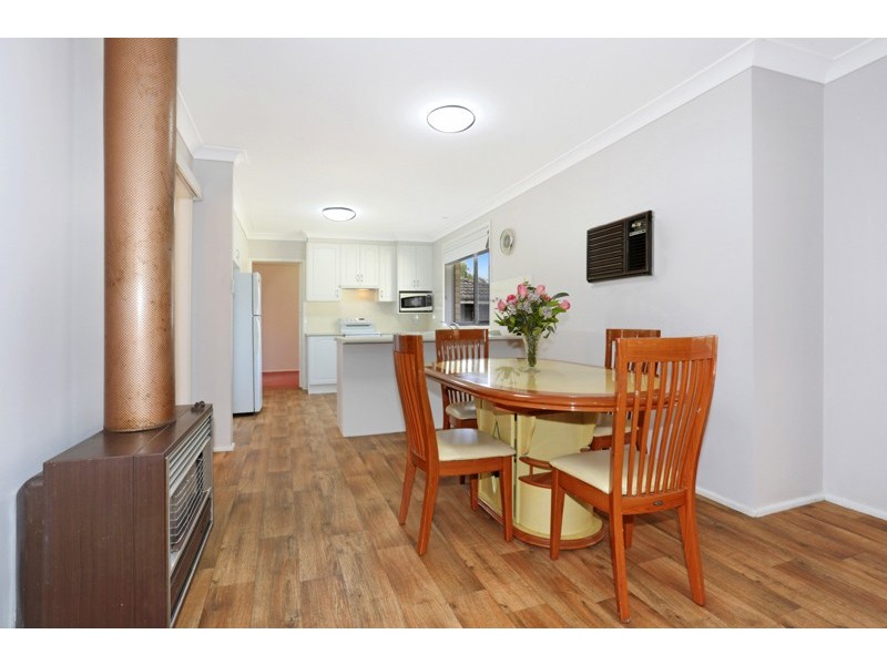 35 Clyde Ave, Moorebank NSW 2170