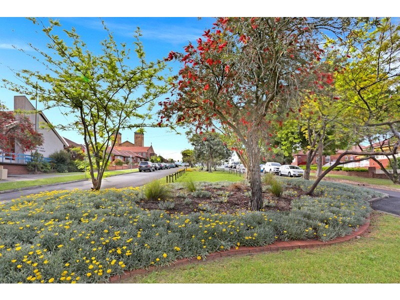 5 WARRAWEE PLACE, Beverly Hills NSW 2209