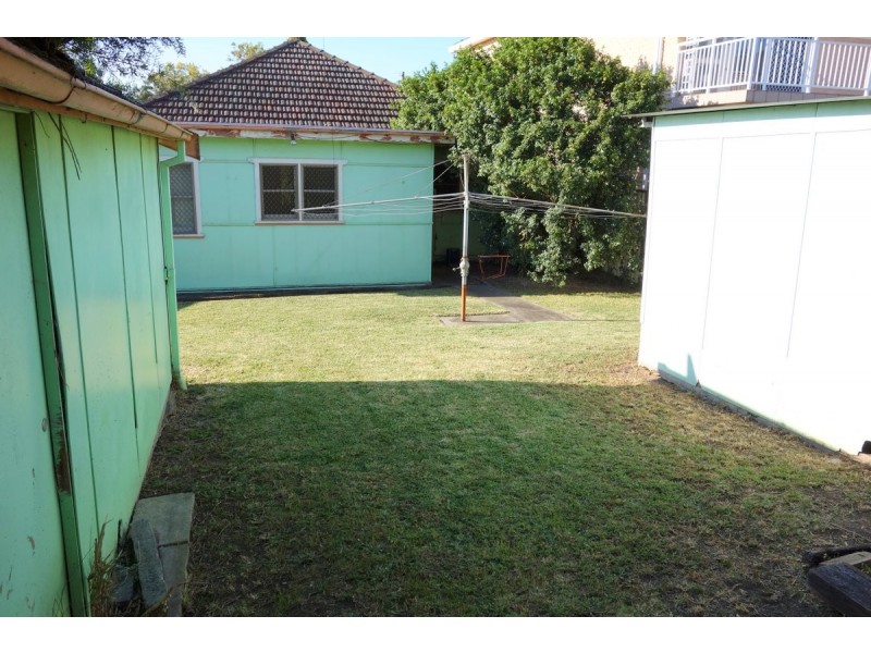 31 Martin St, Roselands NSW 2196