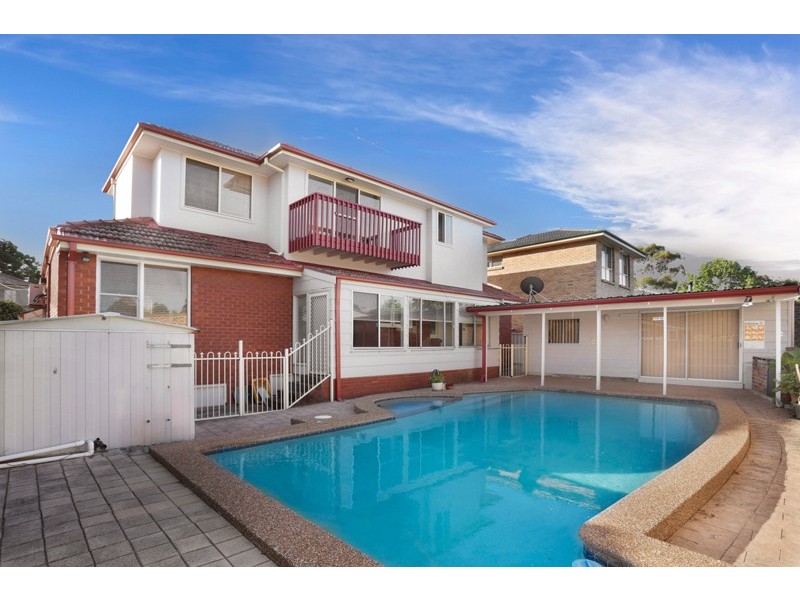 19 MARYL AVE, Roselands NSW 2196