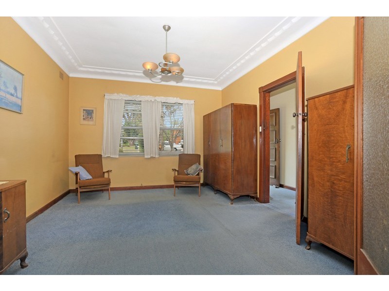 24 Seaforth Ave, Oatley NSW 2223