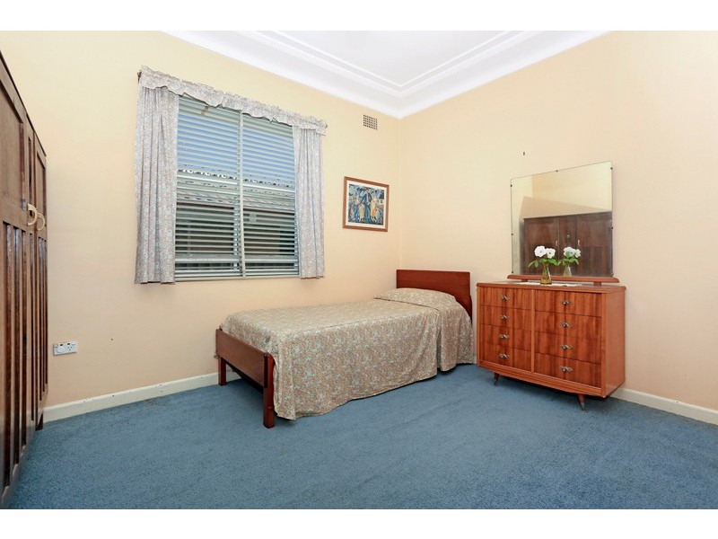 24 Seaforth Ave, Oatley NSW 2223