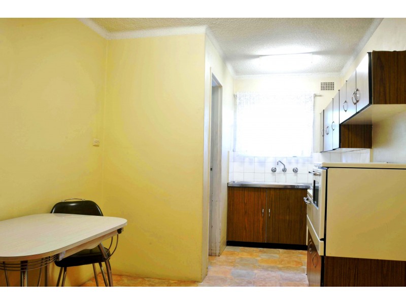 9/15 ST ALBANS ROAD, Kingsgrove NSW 2208