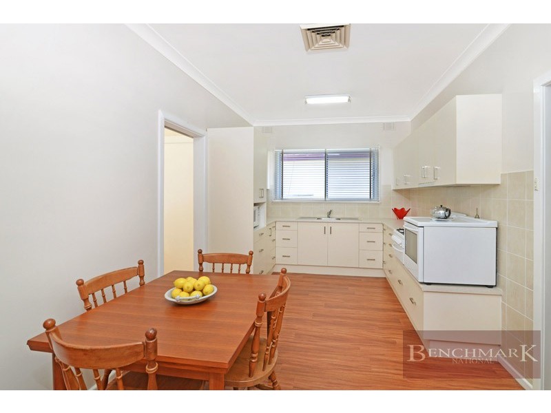 30 LEIGH AVE, Roselands NSW 2196