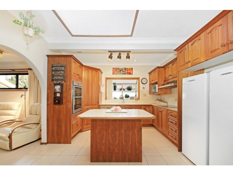 30 RAYMOND AVE, Roselands NSW 2196