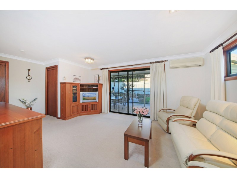 30 RAYMOND AVE, Roselands NSW 2196