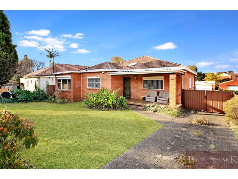 100 STODDART STREET, Roselands NSW 2196