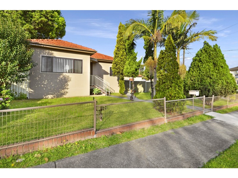 58 BONDS ROAD, Roselands NSW 2196