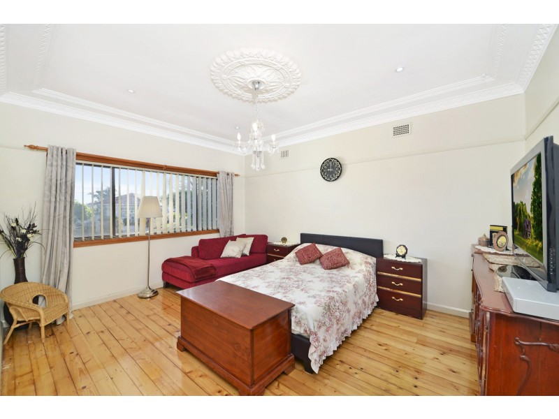 58 BONDS ROAD, Roselands NSW 2196