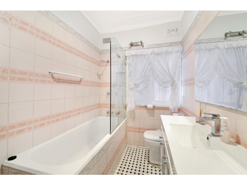 58 BONDS ROAD, Roselands NSW 2196