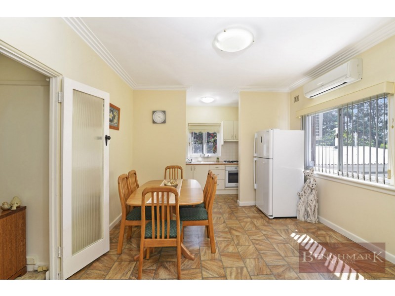 12 MIDLOTHIAN AVE, Beverly Hills NSW 2209