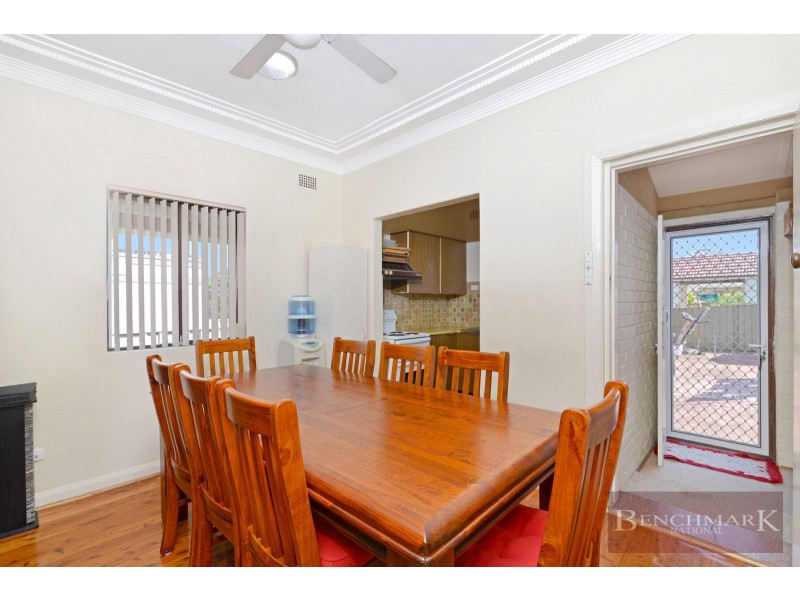 6 Mayfair Crescent, Beverly Hills NSW 2209