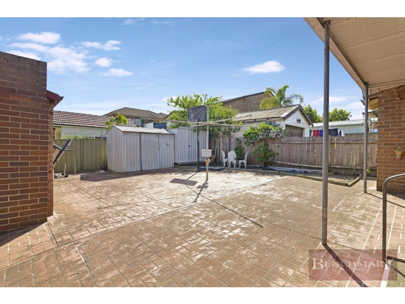 6 Mayfair Crescent, Beverly Hills NSW 2209