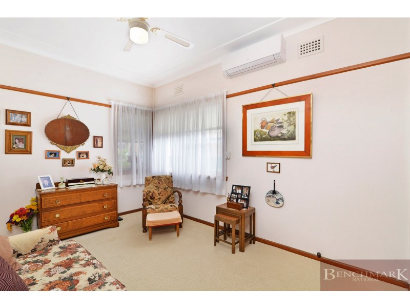 20 Rosebank Ave, Kingsgrove NSW 2208