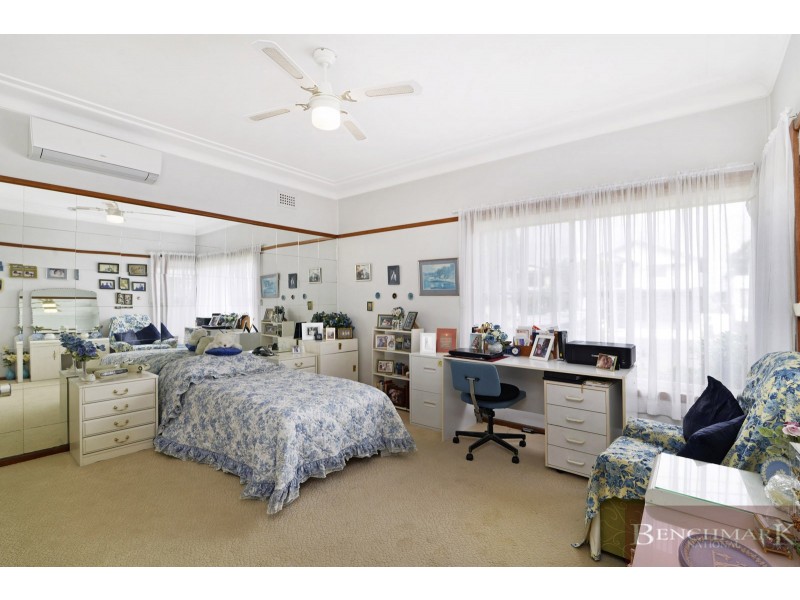 20 Rosebank Ave, Kingsgrove NSW 2208