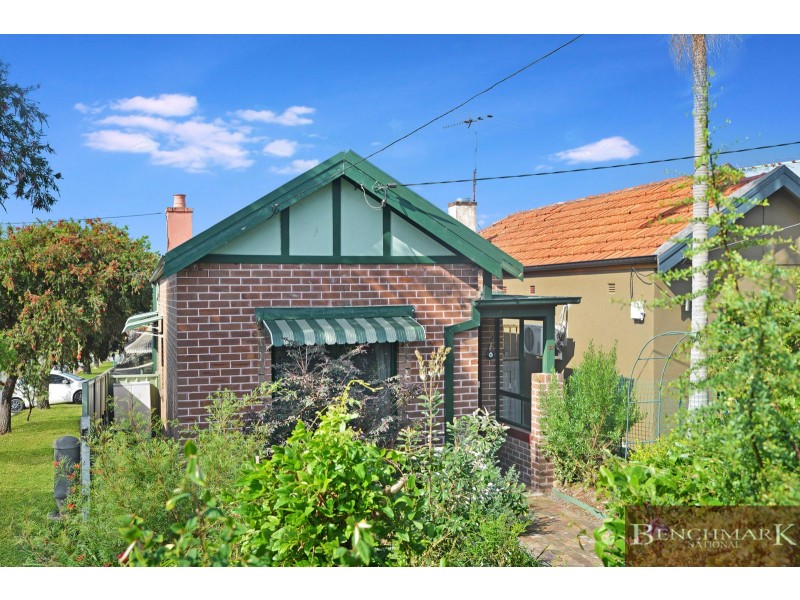 38 Fore St, Canterbury NSW 2193