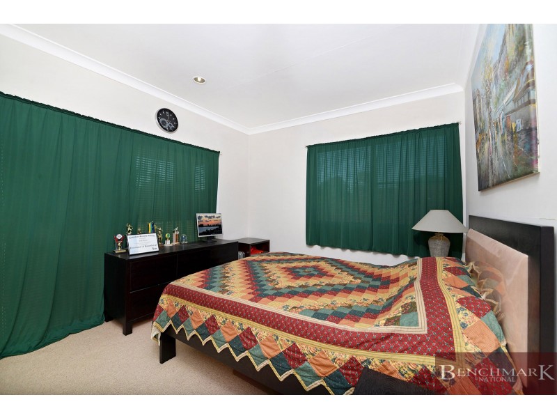 24 Raymond Ave, Roselands NSW 2196