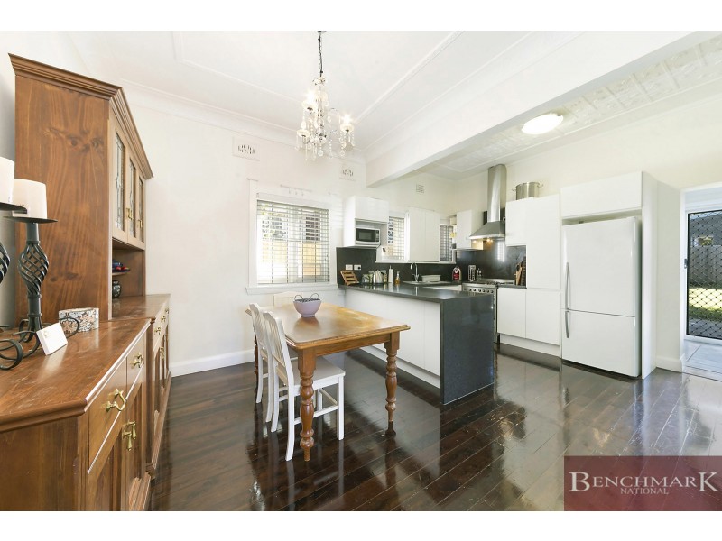 130 Taylor St, Lakemba NSW 2195