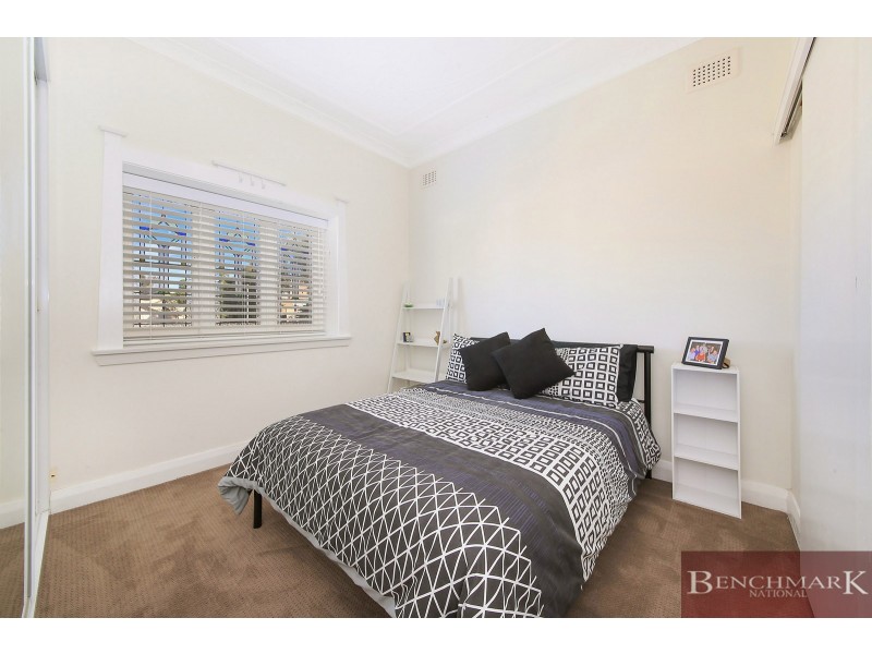 130 Taylor St, Lakemba NSW 2195