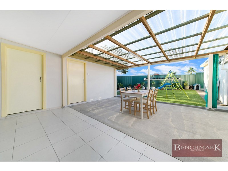 6 HUNTINGDALE AVE, Narwee NSW 2209