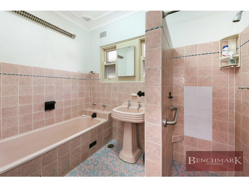 22 WARRAROONG STREET, Beverly Hills NSW 2209