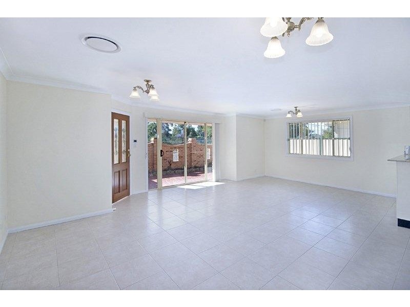 2/115 Rawson Road, Woy Woy NSW 2256